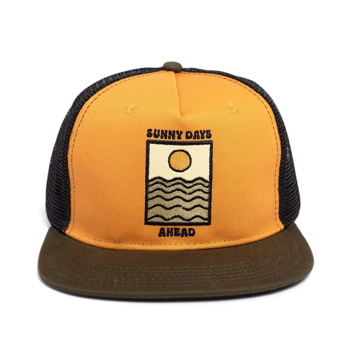 Sunny Days Ahead Hat - Trek Light
